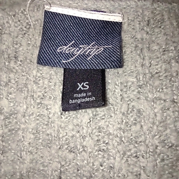 Xs Buckle/daytrip sweater - Picture 7 of 8